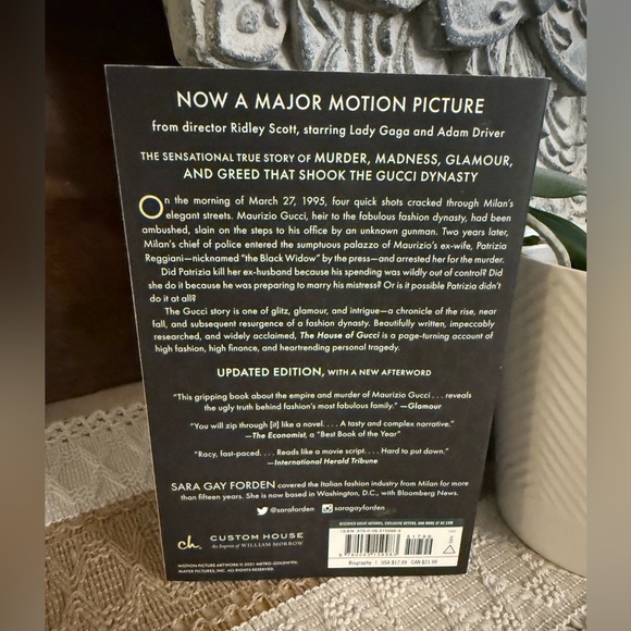 House of Gucci Paperback Book - Picture 2 of 3